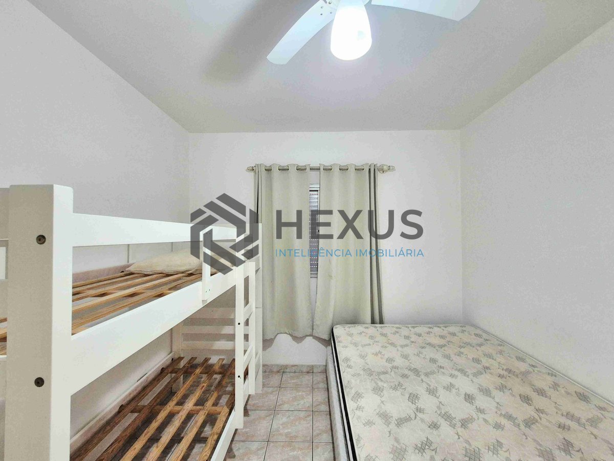 Foto 10 de Apartamento na quadra mar da Praia das Pitangueiras, Guaruja
