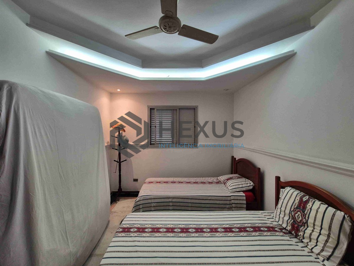 Foto 12 de Apartamento reformado na quadra mar da Praia das Pitangueiras, Guaruja