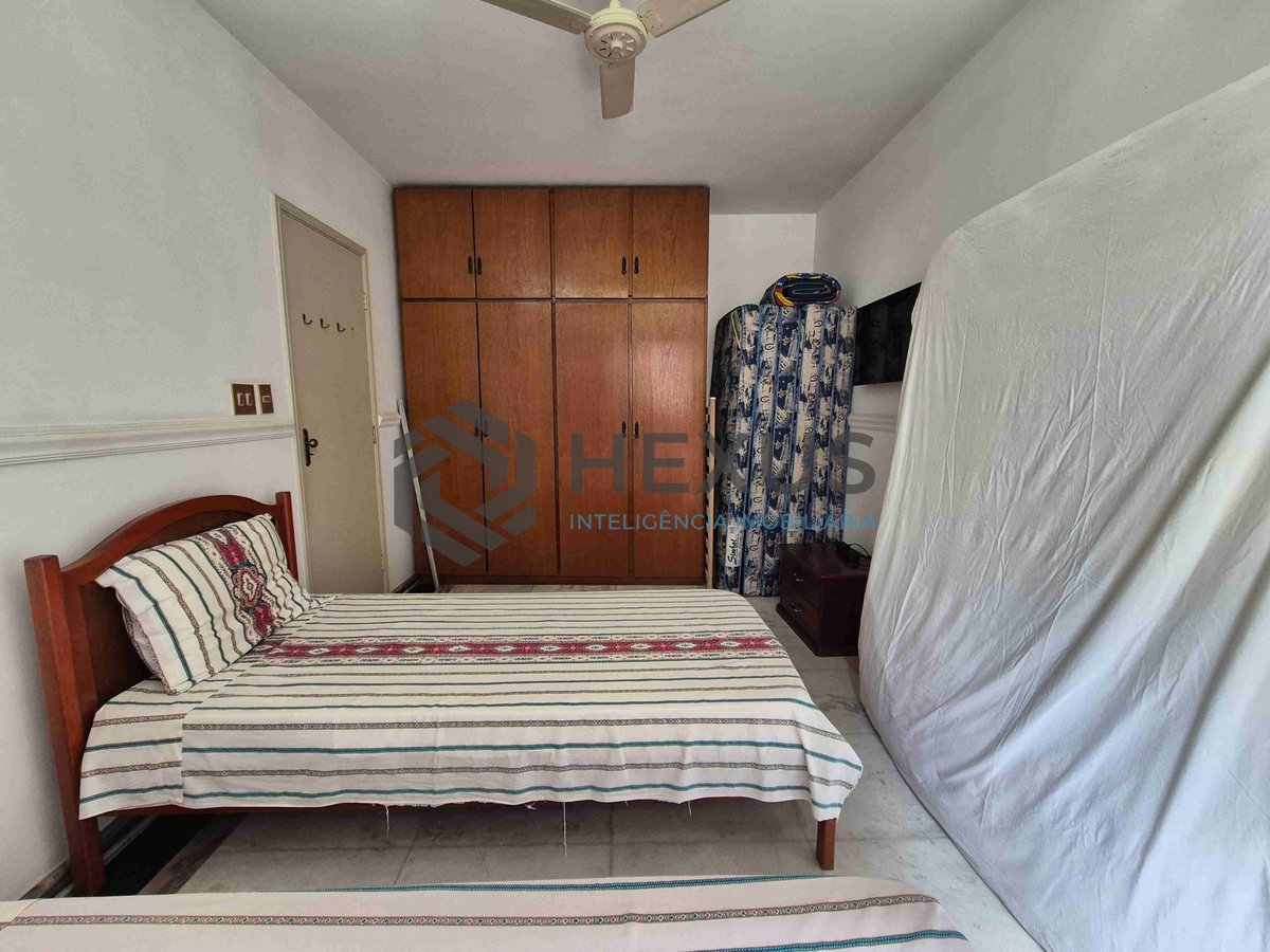 Foto 13 de Apartamento reformado na quadra mar da Praia das Pitangueiras, Guaruja