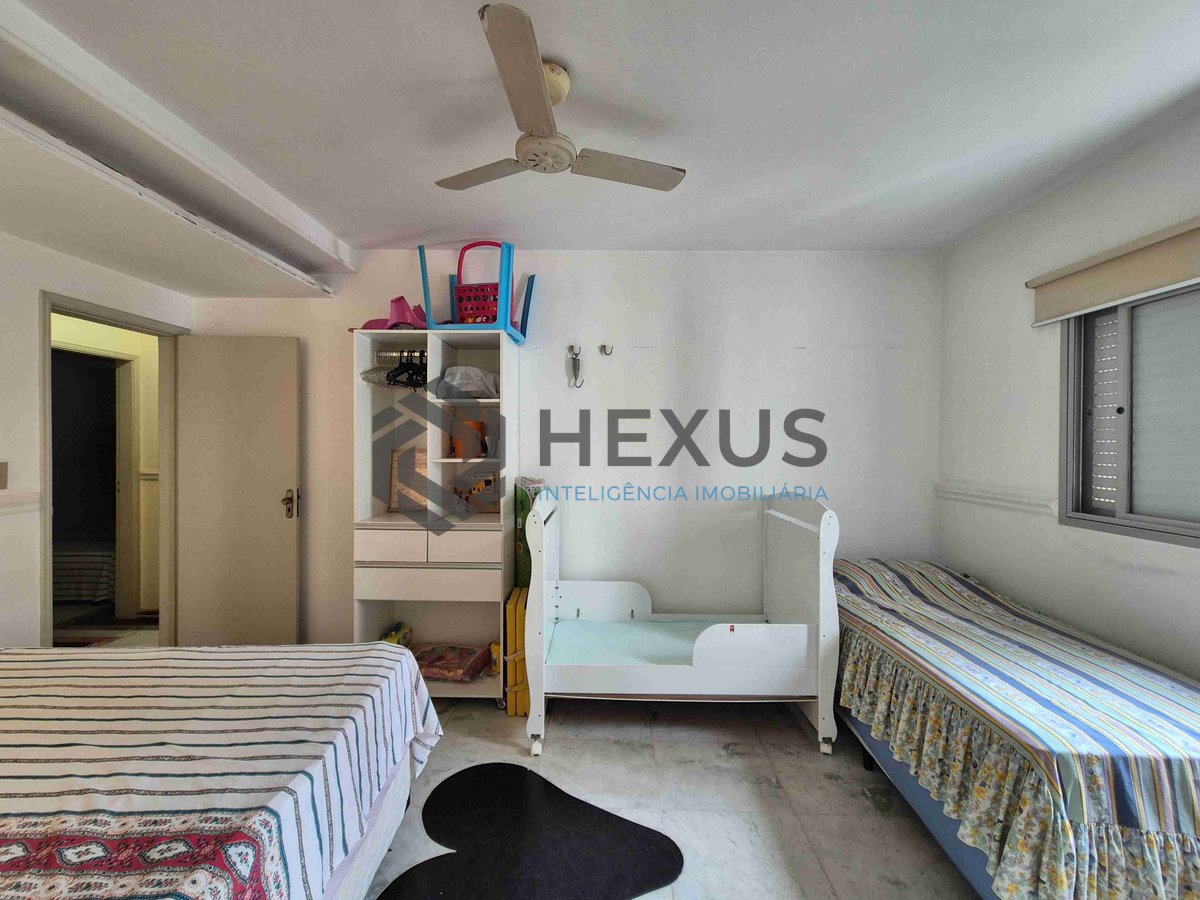 Foto 8 de Apartamento reformado na quadra mar da Praia das Pitangueiras, Guaruja