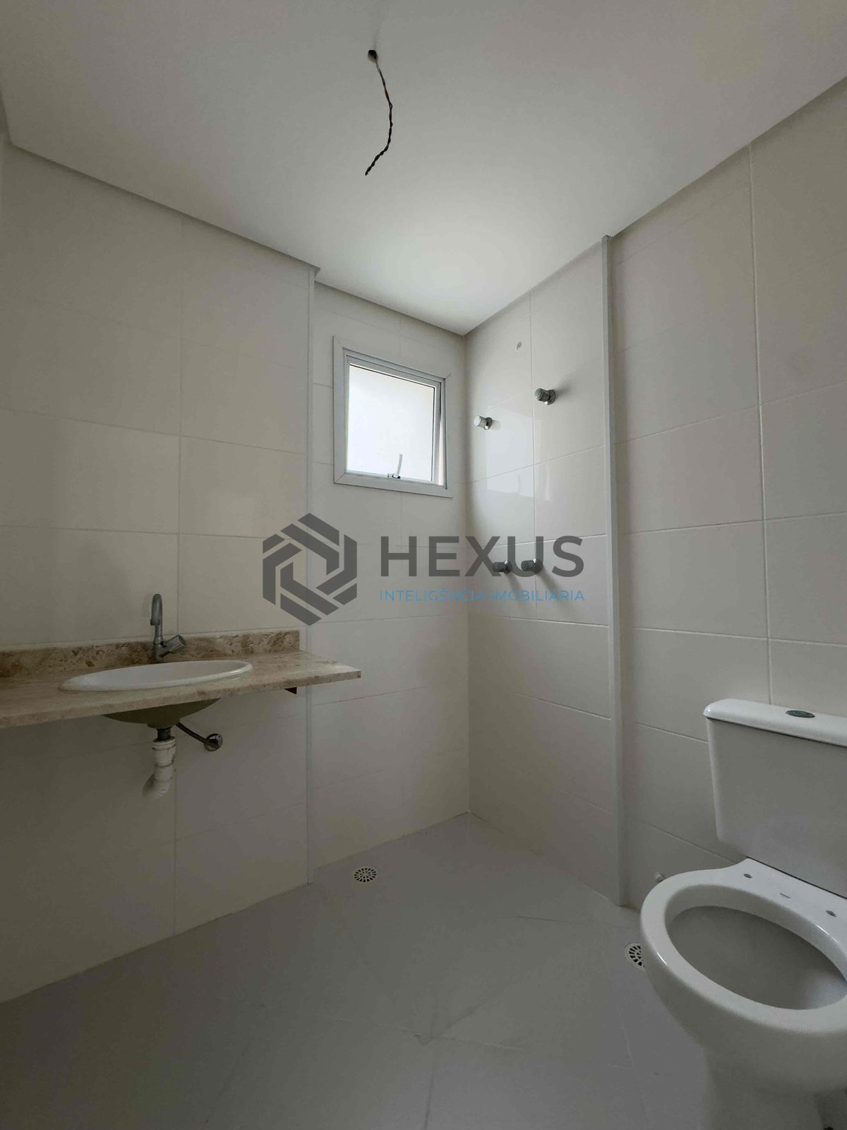 Foto 16 de Apartamento com varanda gourmet e lazer em prédio novo a 1 quadra da Praia das Pitangueiras,Guaruja