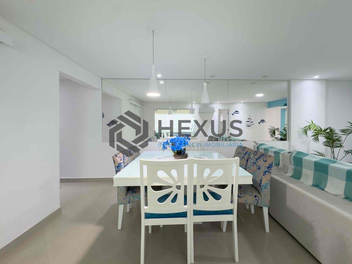 Foto 6 de Apartamento garden reformado com área gourmet e lazer na quadra mar da Praia das Pitangueiras, Guaruja