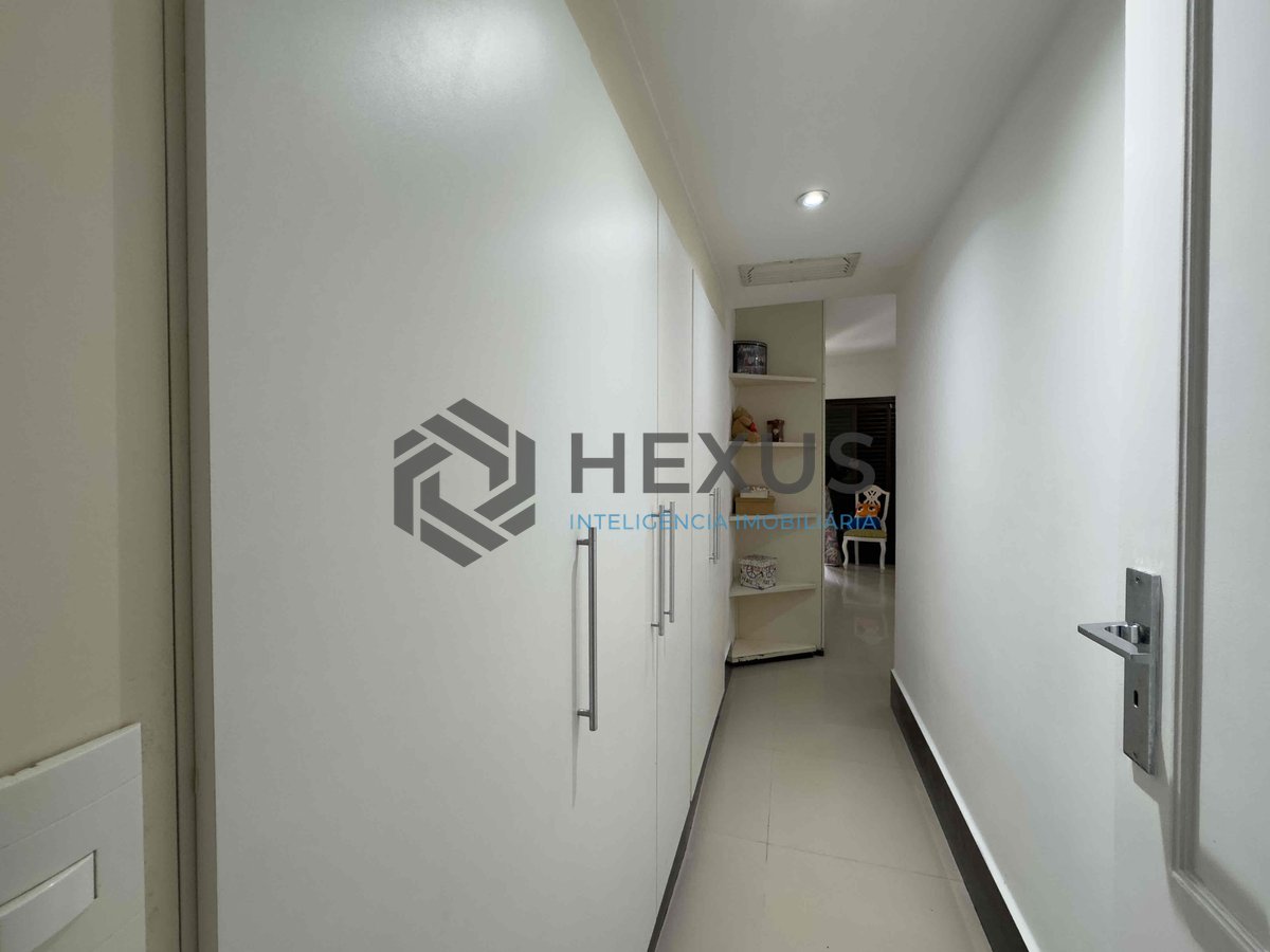 Foto 15 de Apartamento reformado com varanda gourmet e lazer na Praia das Pitangueiras, Guaruja