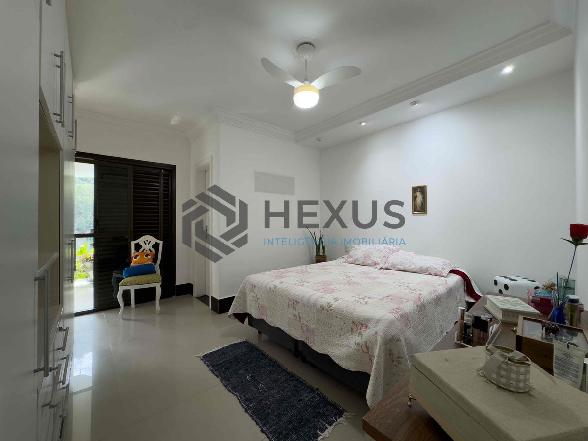 Foto 16 de Apartamento reformado com varanda gourmet e lazer na Praia das Pitangueiras, Guaruja