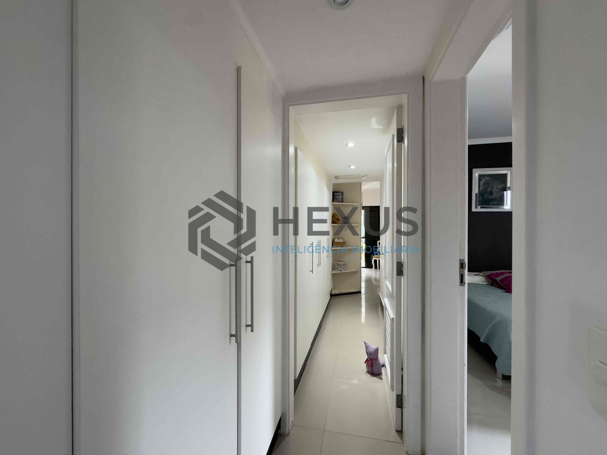 Foto 25 de Apartamento reformado com varanda gourmet e lazer na Praia das Pitangueiras, Guaruja