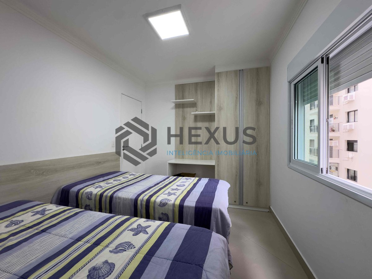 Foto 14 de Apartamento reformado com varanda gourmet e lazer na quadra mar da Praia das Pitangueiras, Guaruja