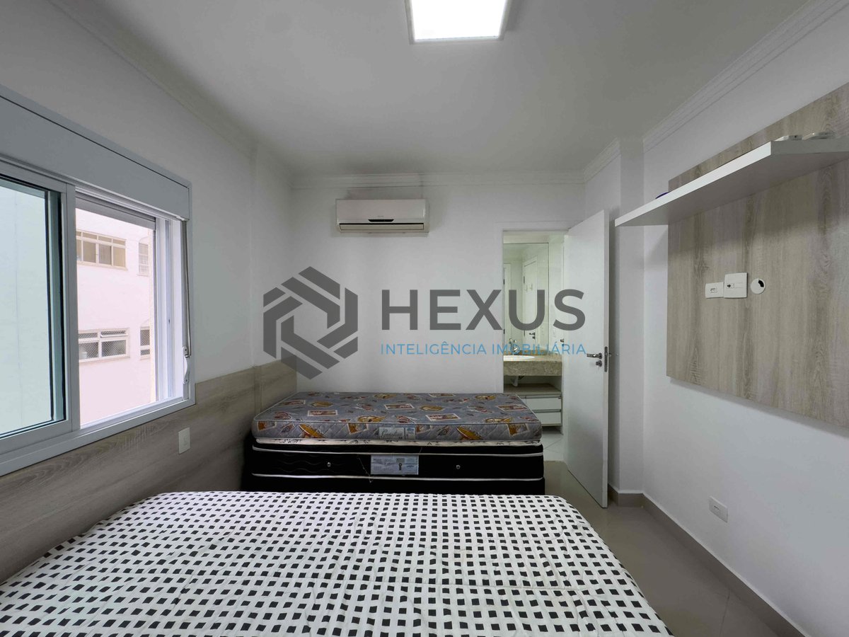 Foto 18 de Apartamento reformado com varanda gourmet e lazer na quadra mar da Praia das Pitangueiras, Guaruja