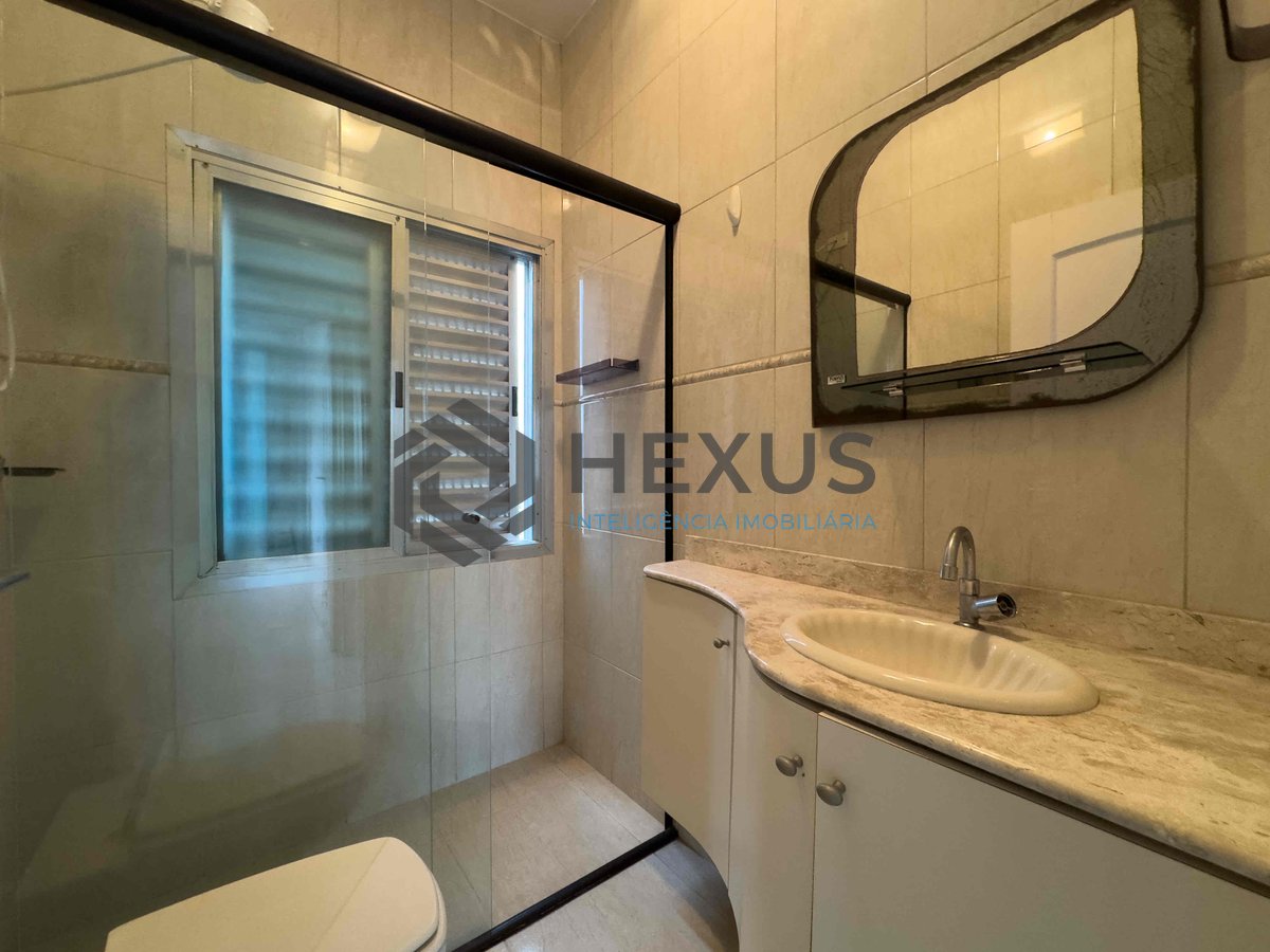 Foto 16 de Apartamento com vista livre na quadra mar da Praia das Pitangueiras, Guaruja