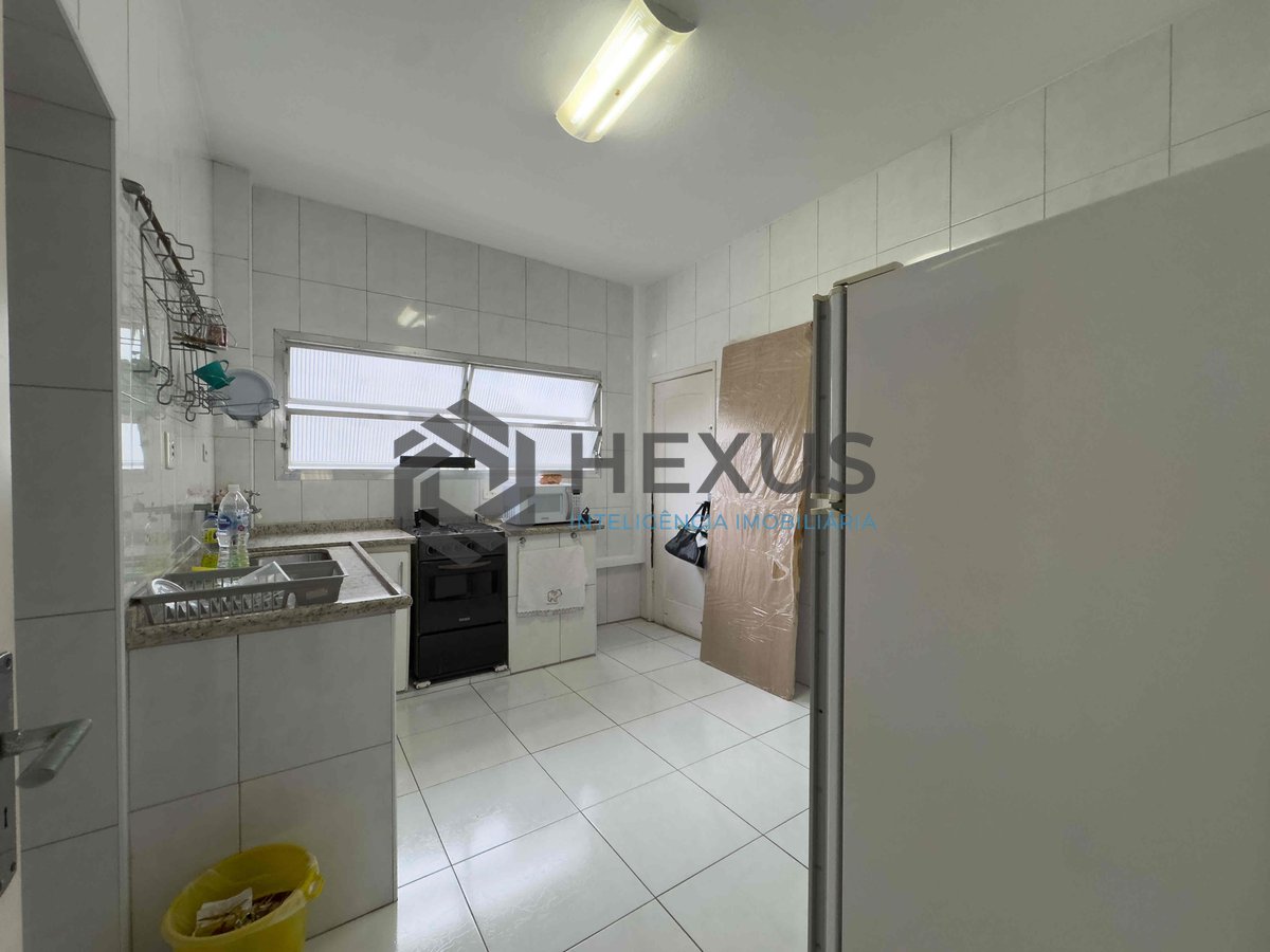 Foto 17 de Apartamento com vista livre na quadra mar da Praia das Pitangueiras, Guaruja
