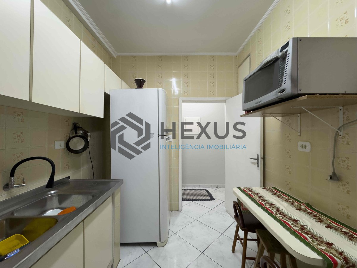 Foto 16 de Apartamento reformado e mobiliado na quadra mar da Praia das Pitangueiras, Guaruja
