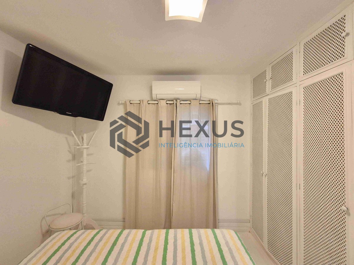 Foto 22 de Apartamento reformado na quadra mar da Praia das Pitangueiras, Guaruja