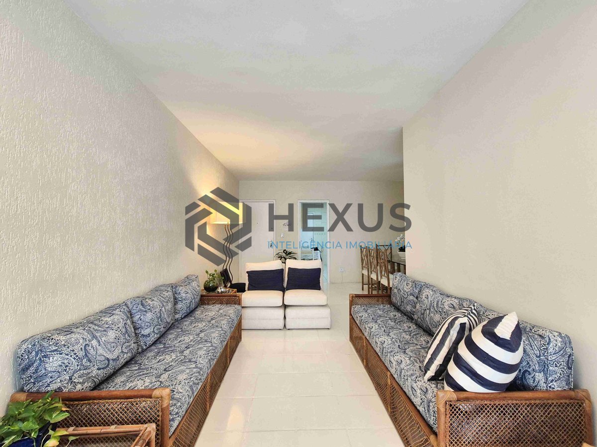 Foto 7 de Apartamento reformado na quadra mar da Praia das Pitangueiras, Guaruja