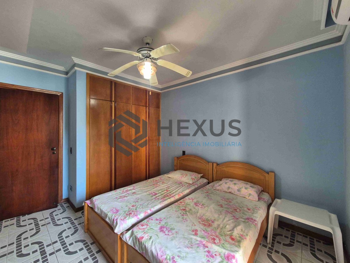 Foto 20 de Apartamento com varanda e lazer na Praia das Pitangueiras, Guaruja