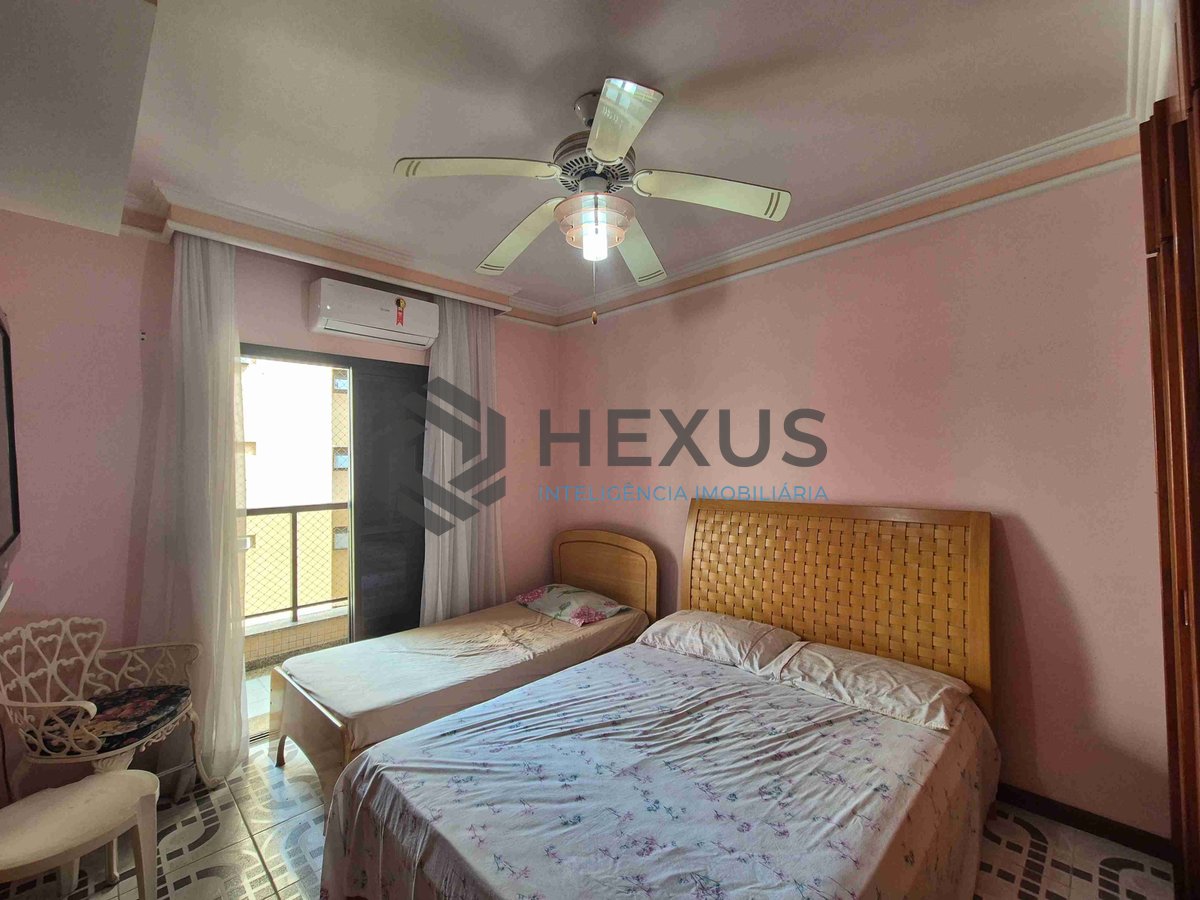 Foto 23 de Apartamento com varanda e lazer na Praia das Pitangueiras, Guaruja