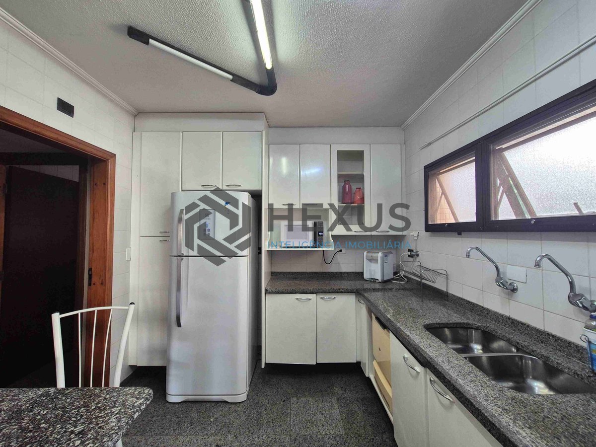 Foto 29 de Apartamento com varanda e lazer na Praia das Pitangueiras, Guaruja