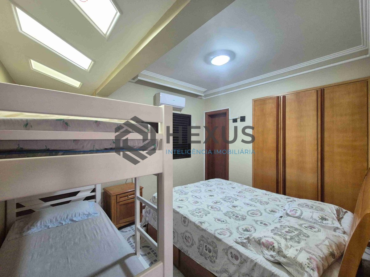 Foto 31 de Apartamento com varanda e lazer na Praia das Pitangueiras, Guaruja