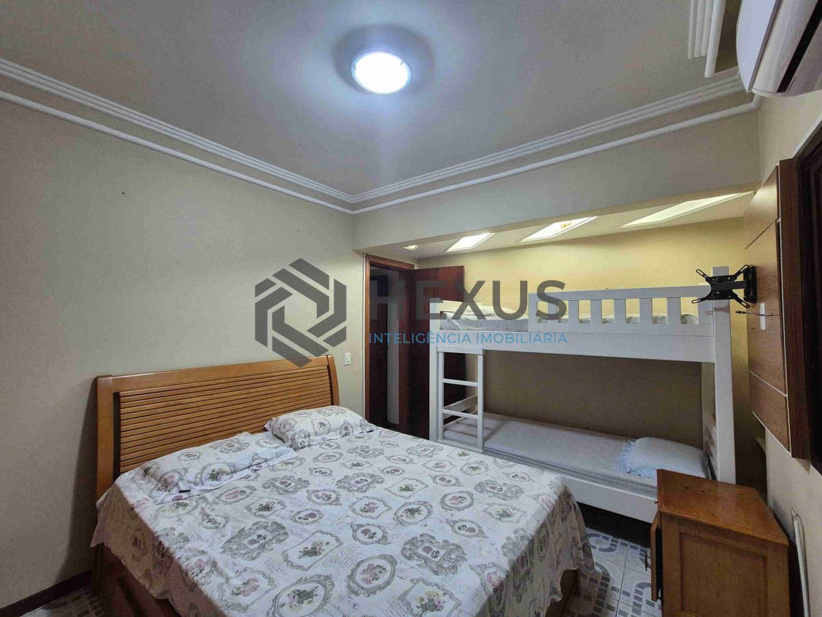 Foto 32 de Apartamento com varanda e lazer na Praia das Pitangueiras, Guaruja
