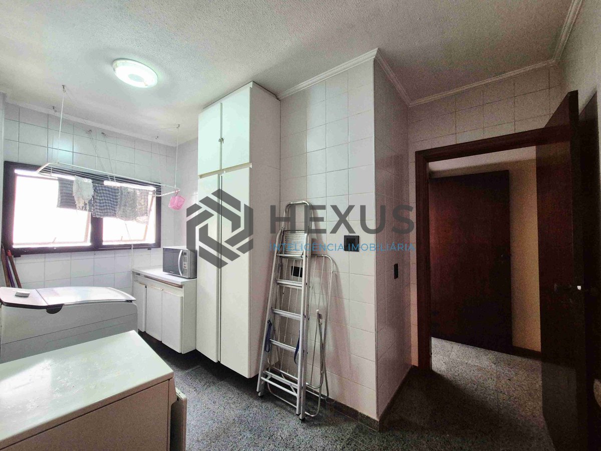 Foto 37 de Apartamento com varanda e lazer na Praia das Pitangueiras, Guaruja