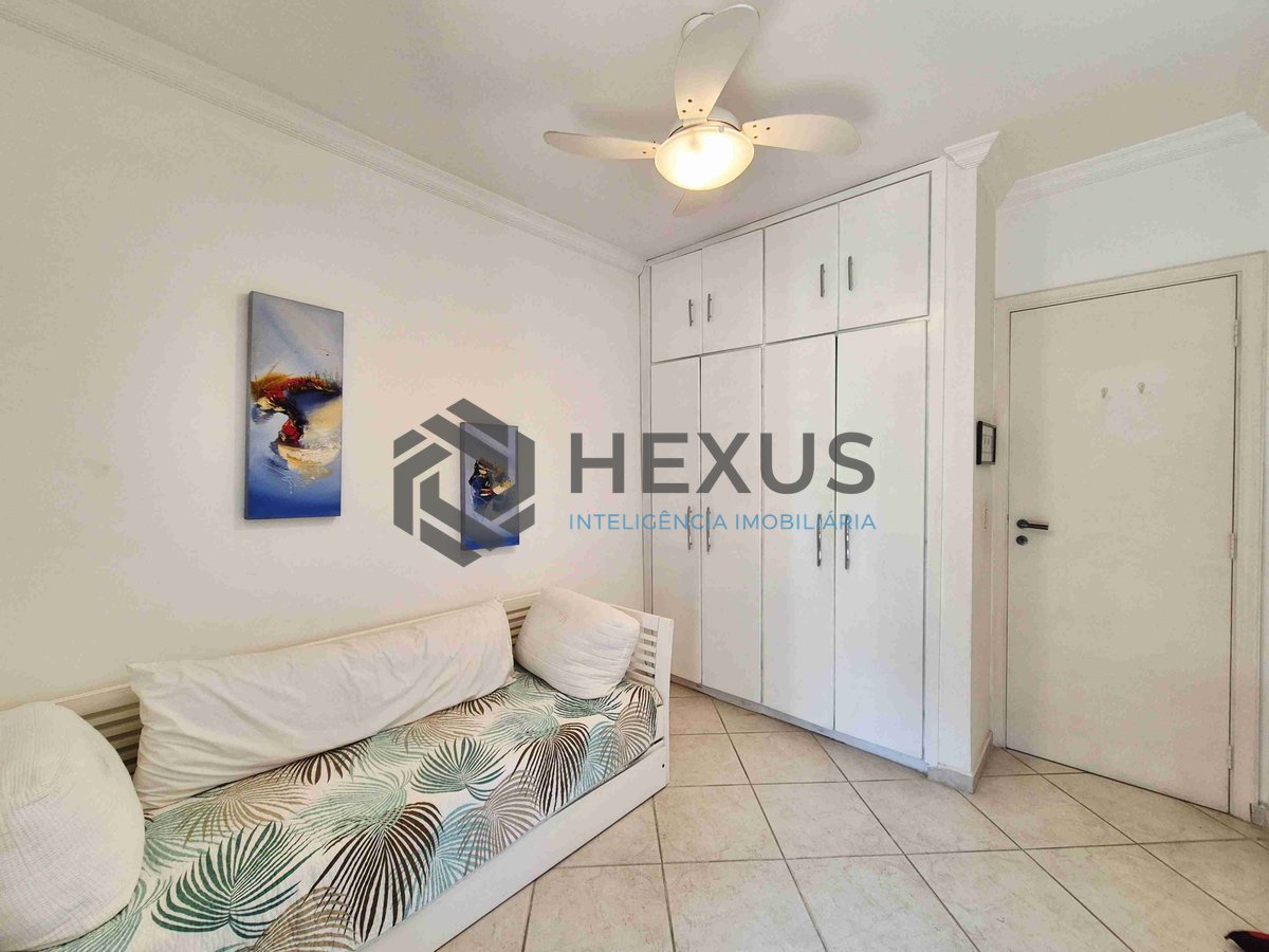 Foto 16 de Apartamento com varanda e lazer na Praia das Pitangueiras, Guaruja