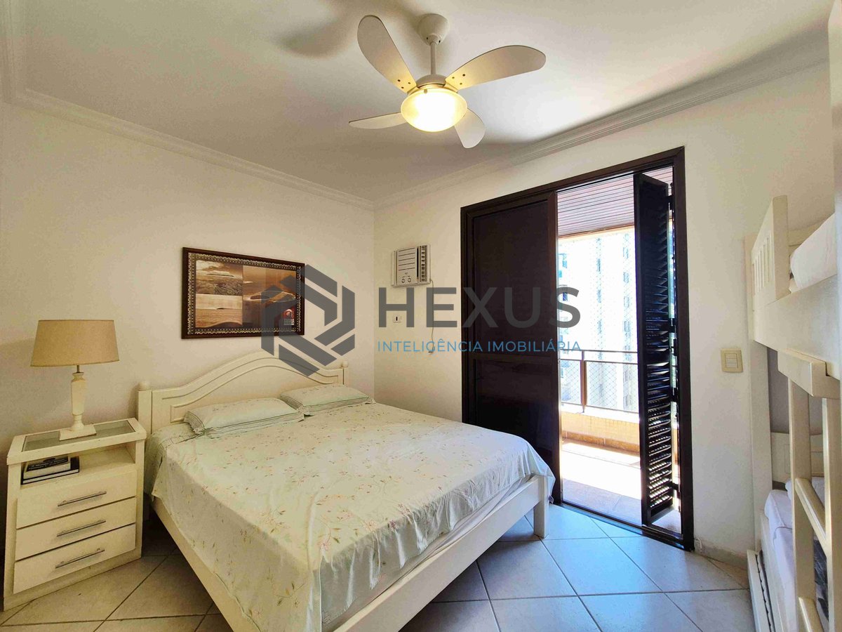 Foto 19 de Apartamento com varanda e lazer na Praia das Pitangueiras, Guaruja