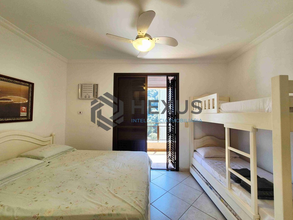 Foto 20 de Apartamento com varanda e lazer na Praia das Pitangueiras, Guaruja