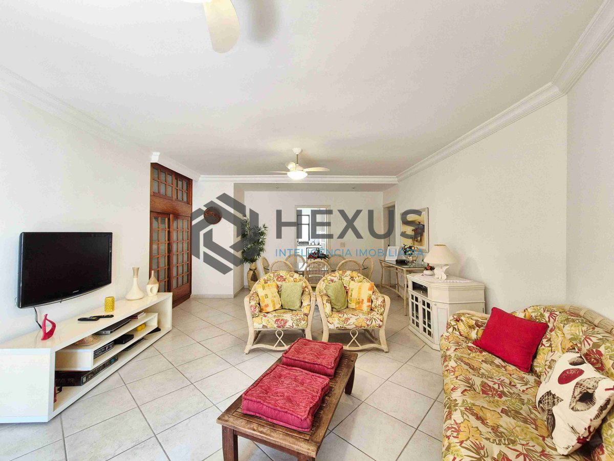 Foto 4 de Apartamento com varanda e lazer na Praia das Pitangueiras, Guaruja