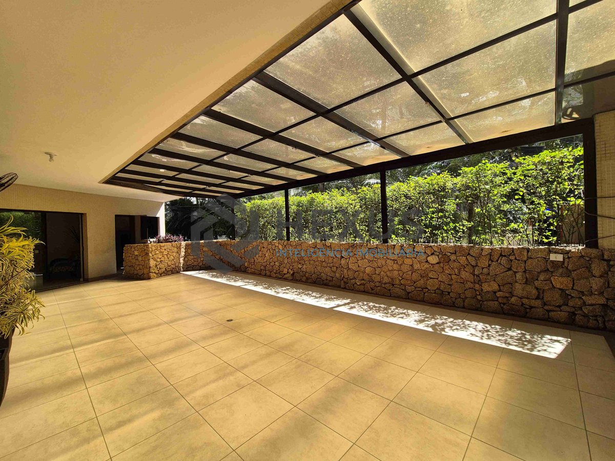 Foto 39 de Apartamento com varanda e lazer na Praia das Pitangueiras, Guaruja