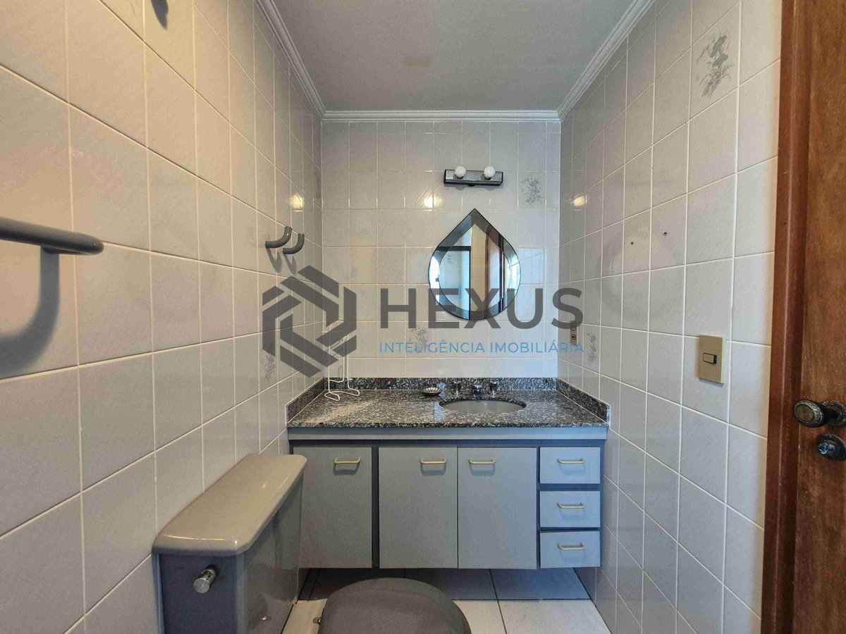 Foto 23 de Apartamento com varanda e lazer na Praia das Pitangueiras, Guaruja