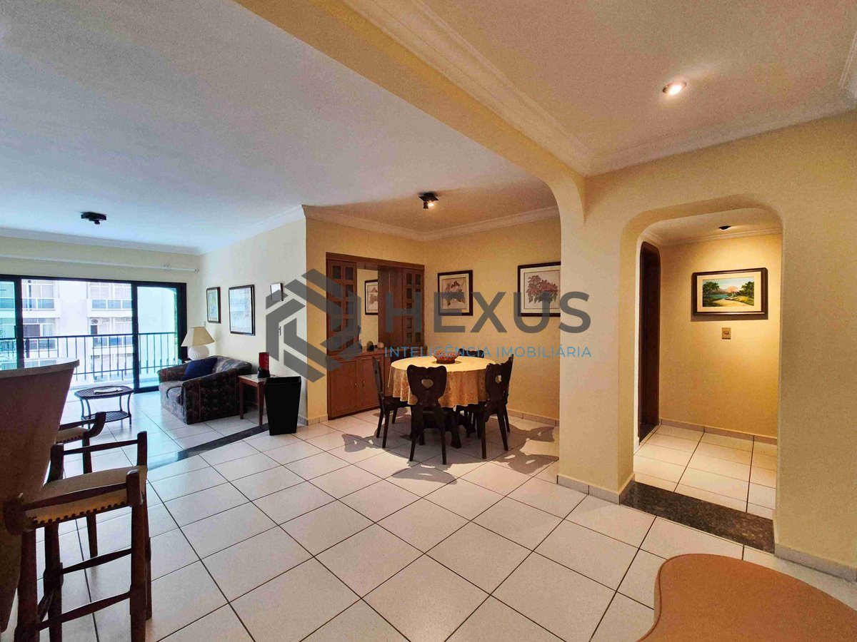 Foto 8 de Apartamento com varanda e lazer na Praia das Pitangueiras, Guaruja