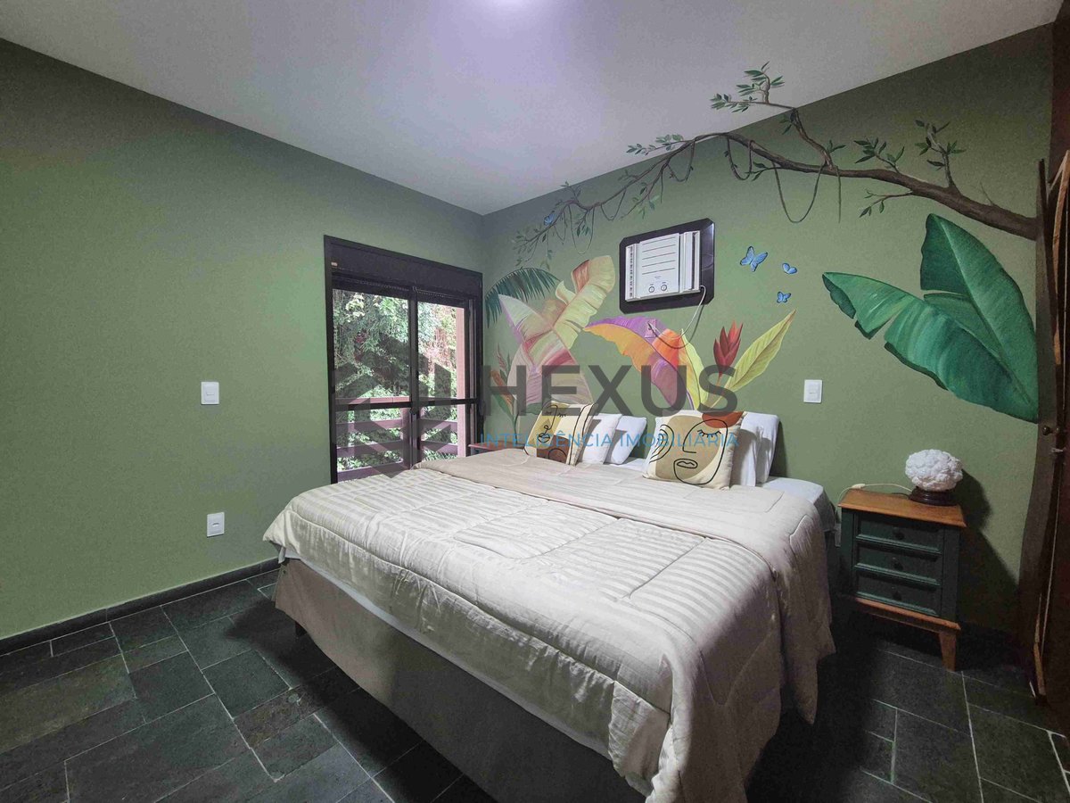 Foto 17 de Apartamento com varanda e lazer na Praia das Pitangueiras, Guaruja