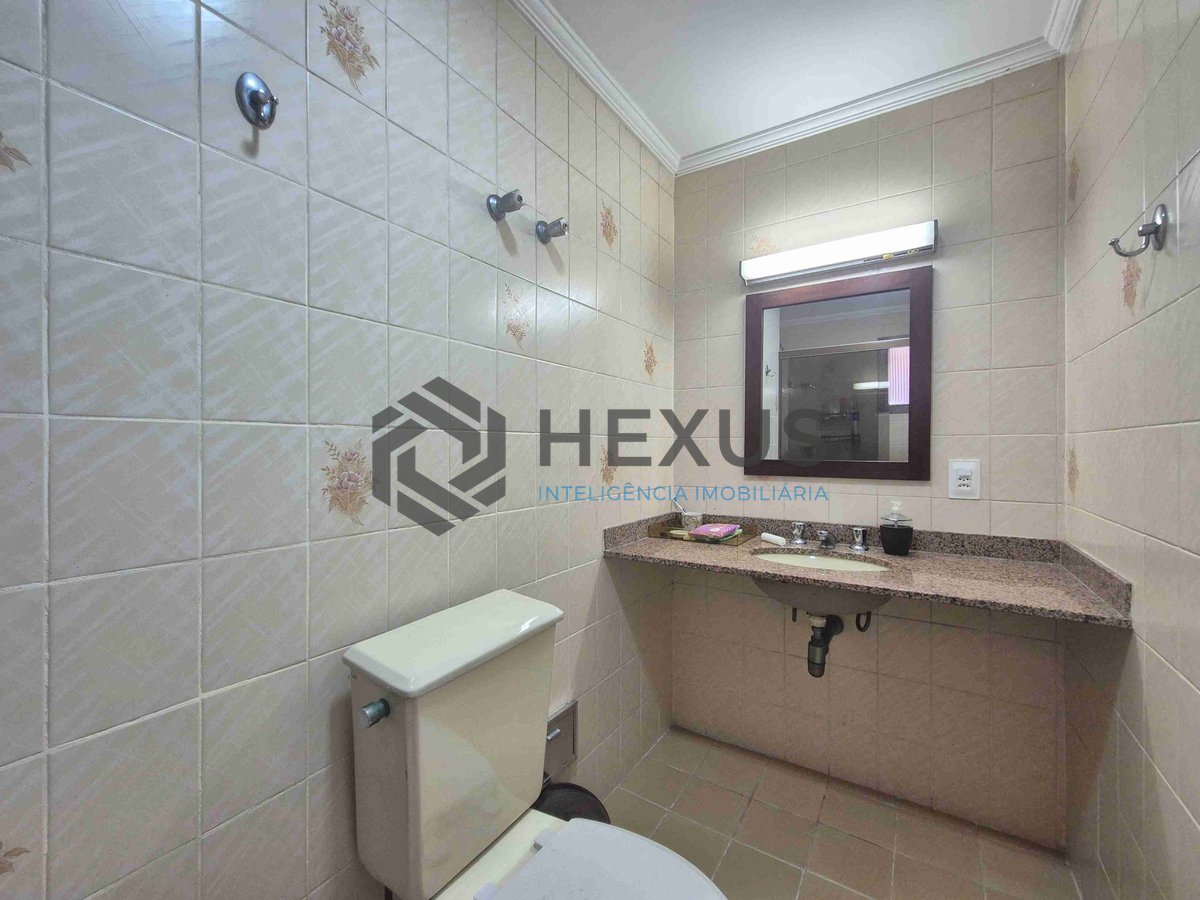 Foto 22 de Apartamento com varanda e lazer na Praia das Pitangueiras, Guaruja