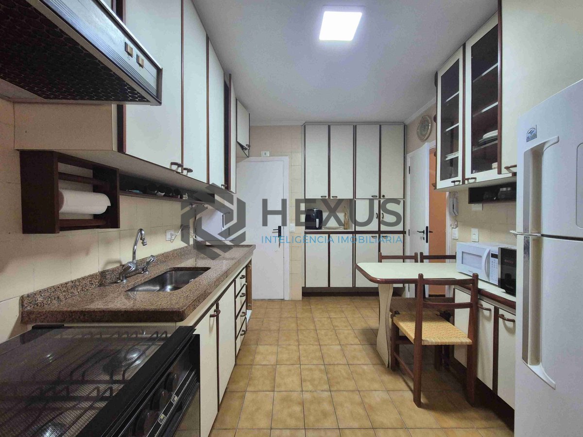 Foto 24 de Apartamento com varanda e lazer na Praia das Pitangueiras, Guaruja