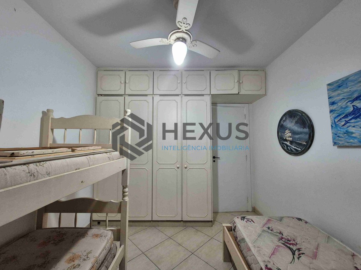 Foto 12 de Apartamento com varanda e lazer na Praia das Pitangueiras, Guaruja