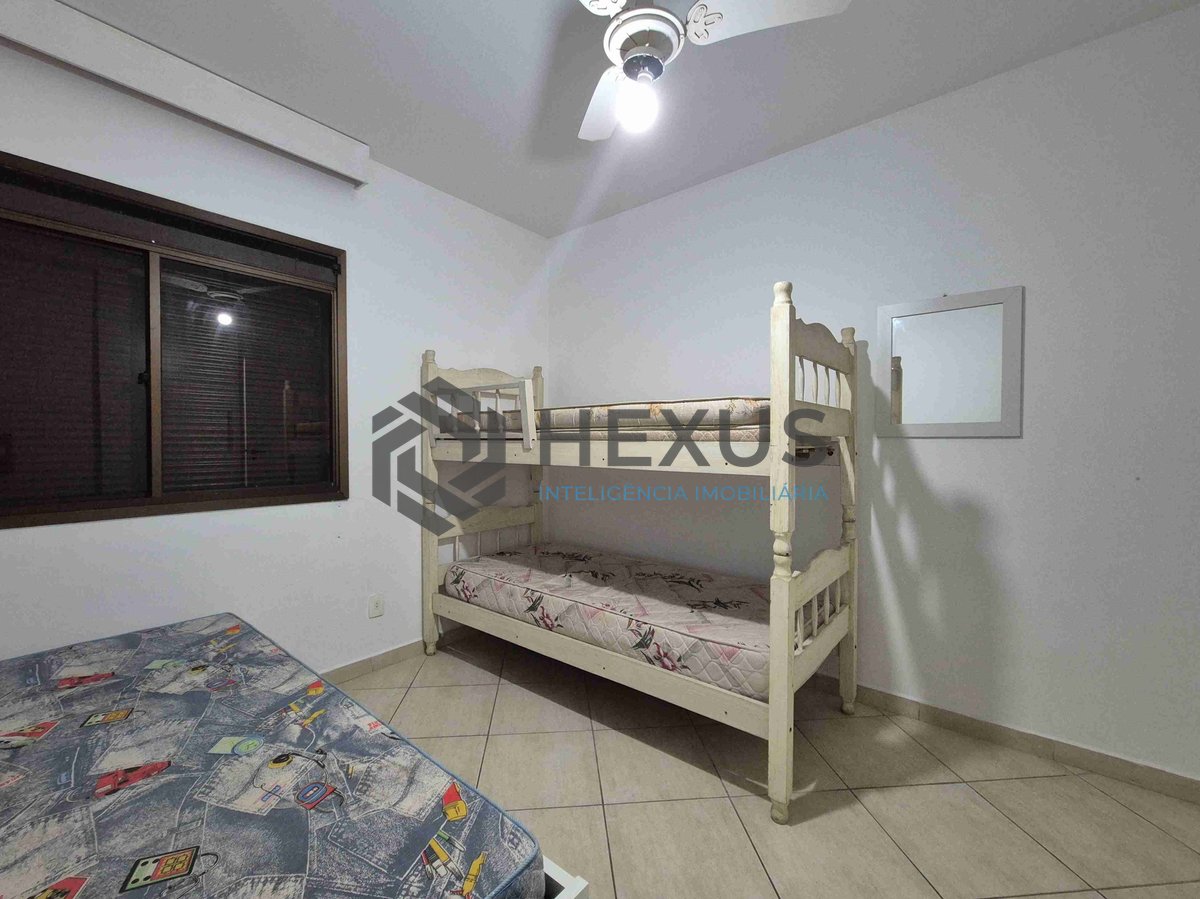 Foto 15 de Apartamento com varanda e lazer na Praia das Pitangueiras, Guaruja
