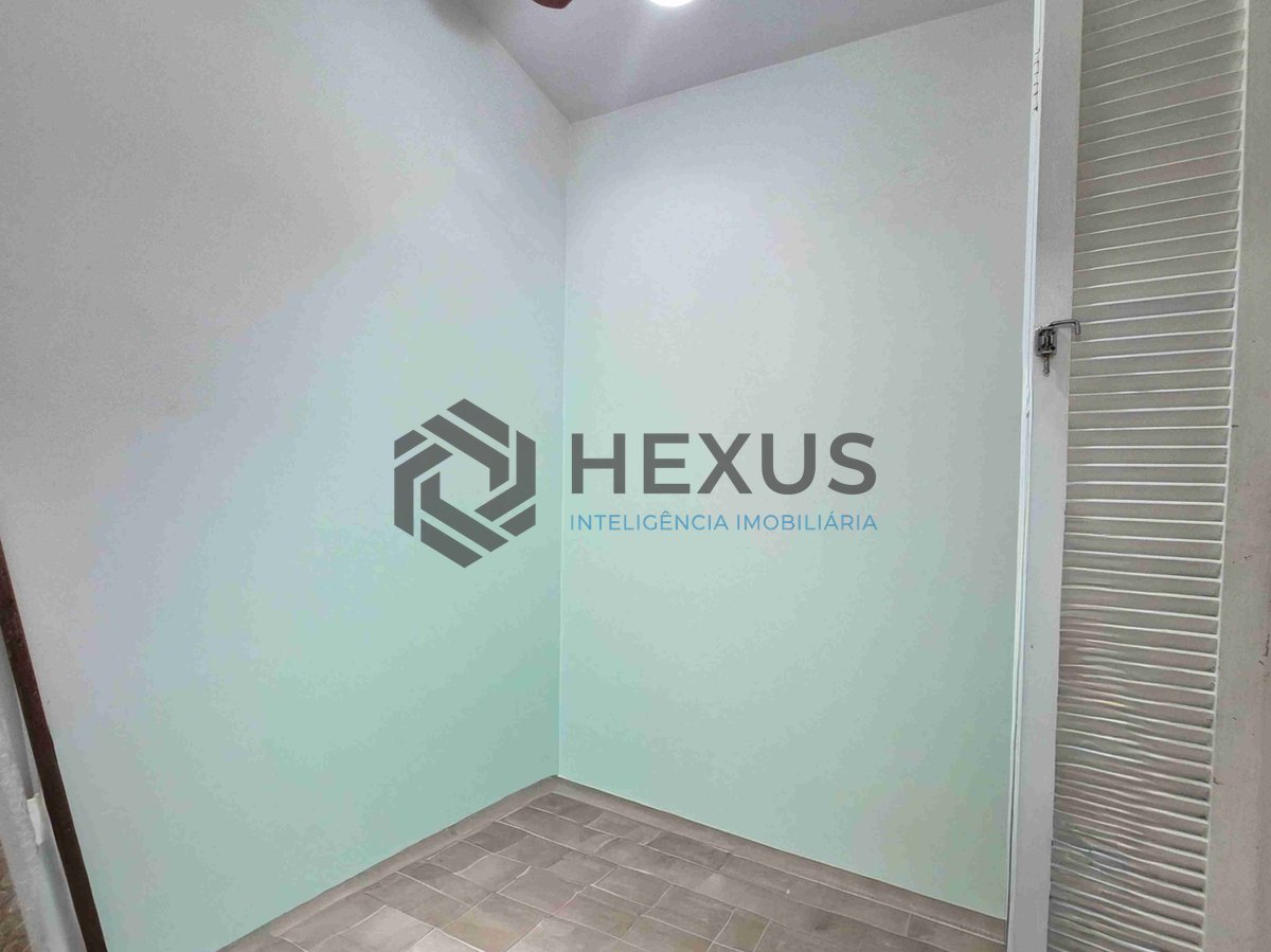 Foto 25 de Apartamento com varanda e lazer na Praia das Pitangueiras, Guaruja