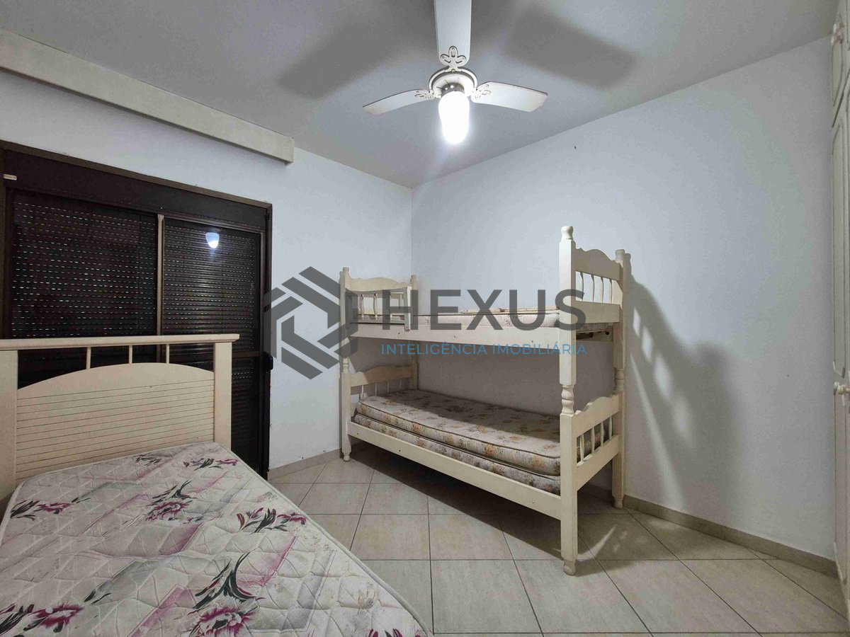 Foto 10 de Apartamento com varanda e lazer na Praia das Pitangueiras, Guaruja