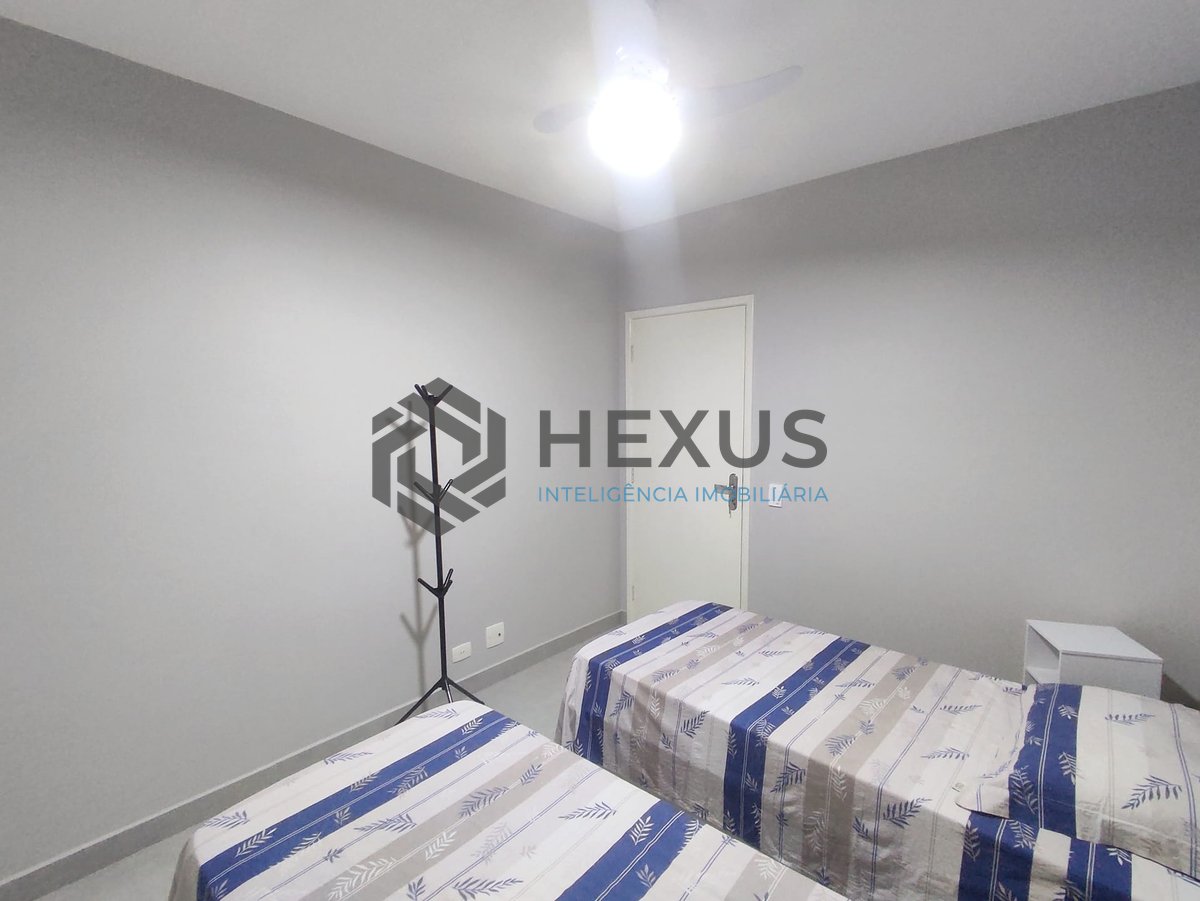 Foto 12 de Apartamento reformado com varanda vista mar na beira mar da Praia das Asturias, Guaruja
