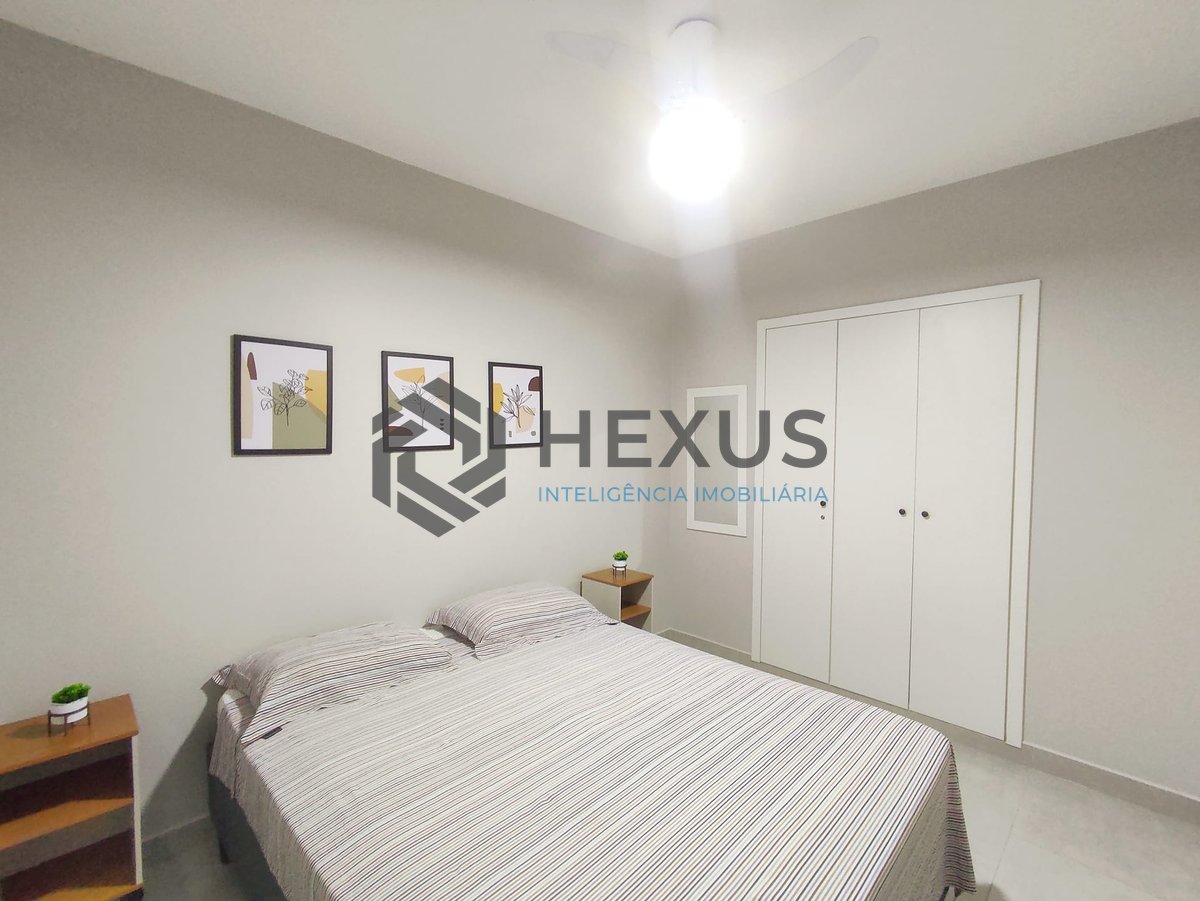 Foto 17 de Apartamento reformado com varanda vista mar na beira mar da Praia das Asturias, Guaruja