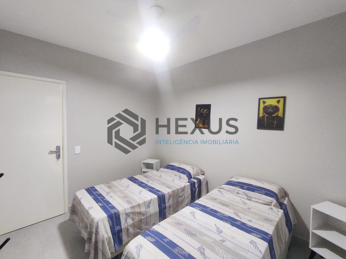 Foto 10 de Apartamento reformado com varanda vista mar na beira mar da Praia das Asturias, Guaruja