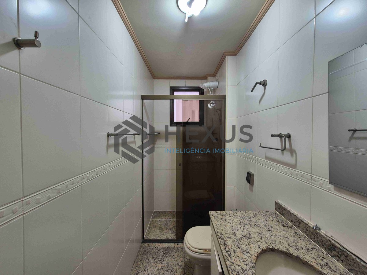 Foto 17 de Apartamento com varanda na Praia das Pitangueiras, Guaruja