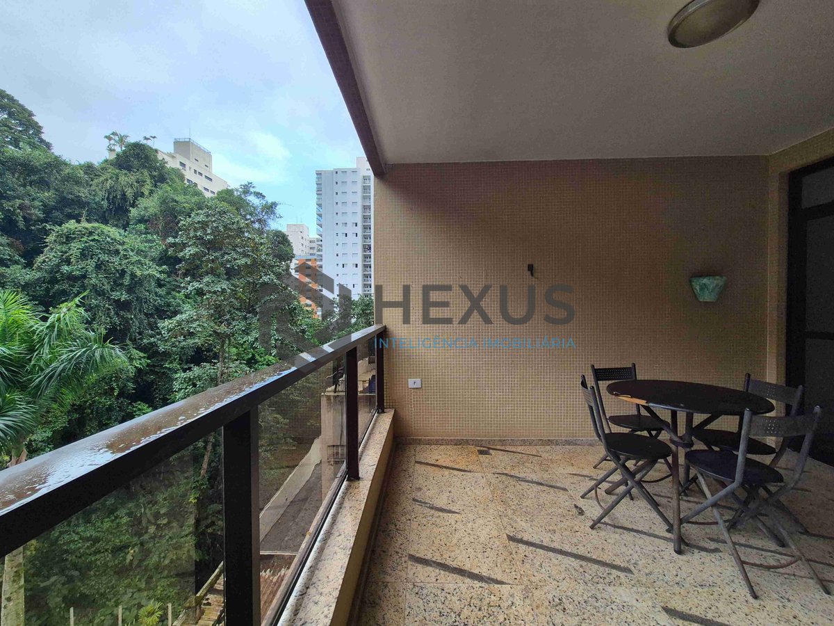 Foto 3 de Apartamento com varanda na Praia das Pitangueiras, Guaruja
