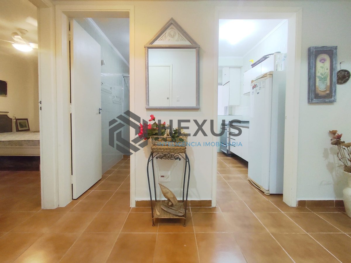 Foto 4 de Apartamento mobiliado a duas quadras da Praia das Pitangueiras, Guaruja
