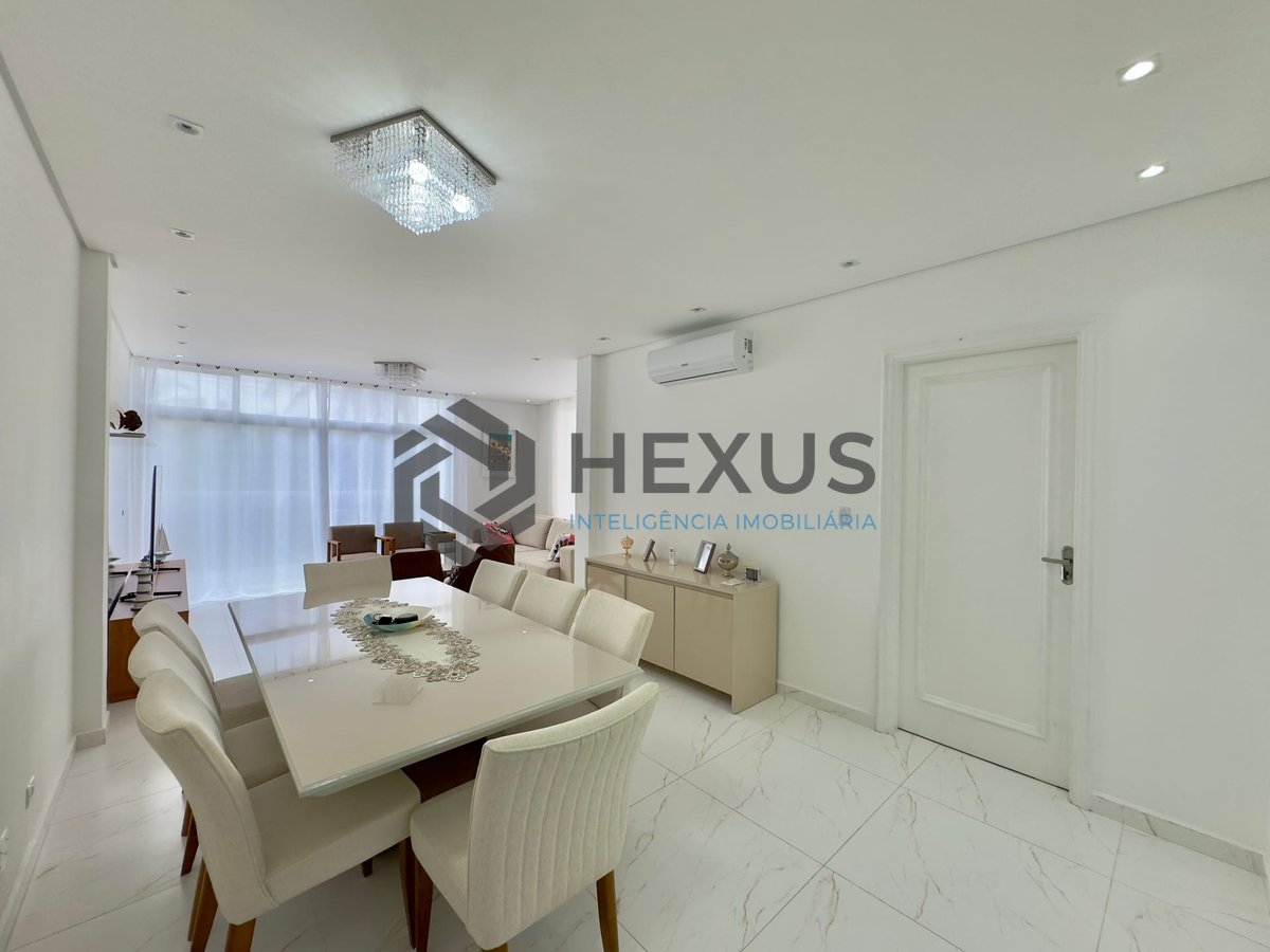 Foto 4 de Apartamento frente mar reformado com lazer na Praia das Pitangueiras, Guaruja