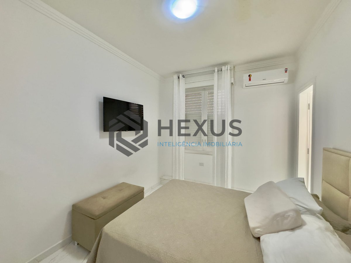 Foto 31 de Apartamento frente mar reformado com lazer na Praia das Pitangueiras, Guaruja