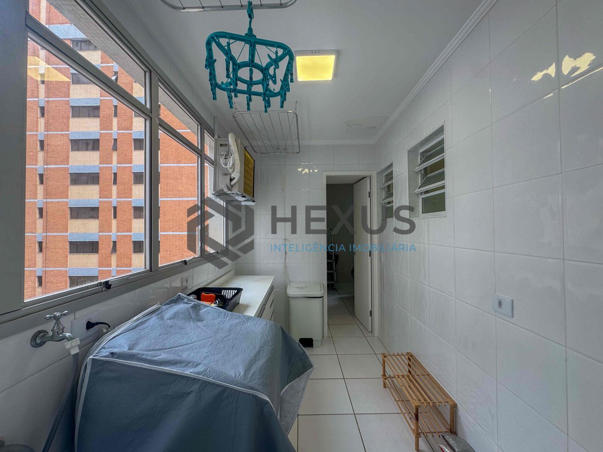 Foto 16 de Apartamento com Varanda na Praia das Pitangueiras, Hexus