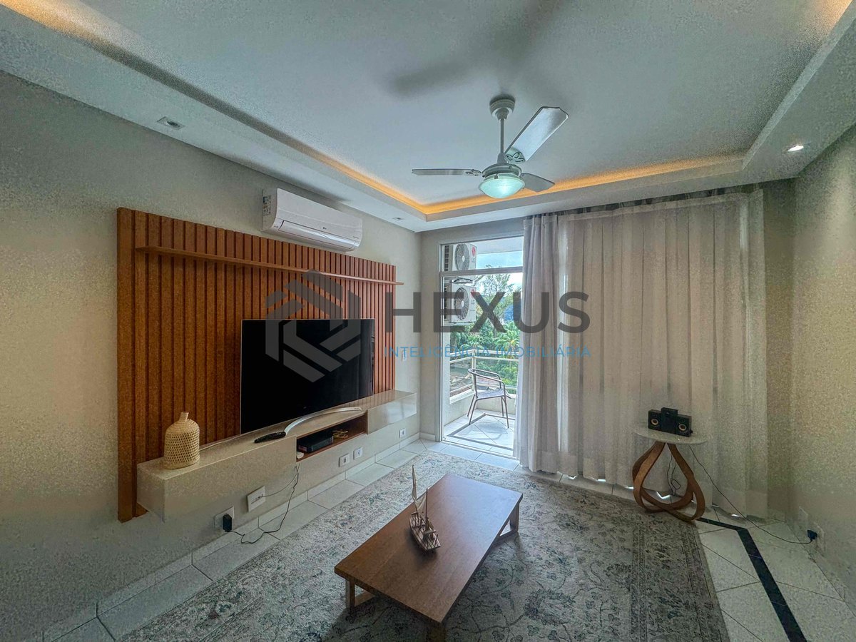 Foto 3 de Apartamento com Varanda na Praia das Pitangueiras, Hexus