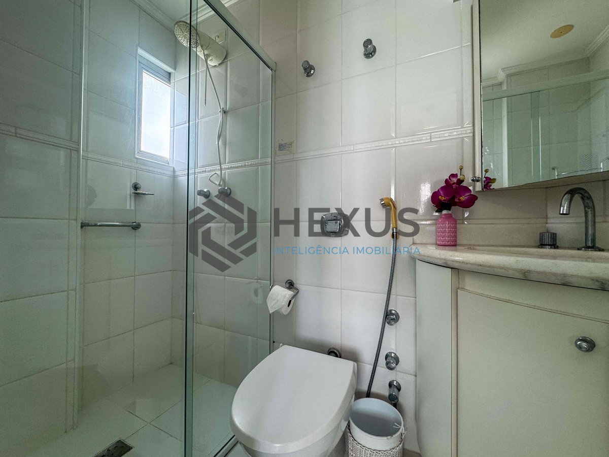 Foto 17 de Apartamento com Varanda na Praia das Pitangueiras, Hexus