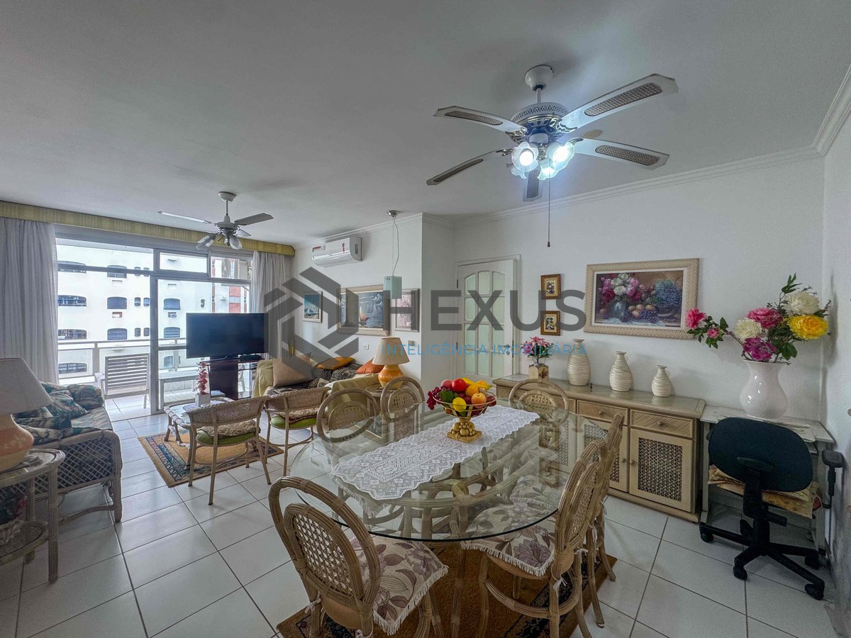 Foto 3 de Apartamento com Varanda na Praia das Pitangueiras, Hexus