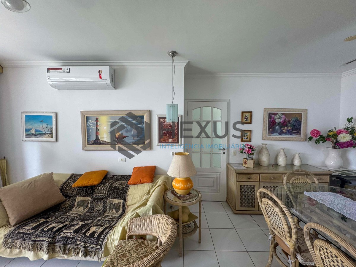 Foto 8 de Apartamento com Varanda na Praia das Pitangueiras, Hexus