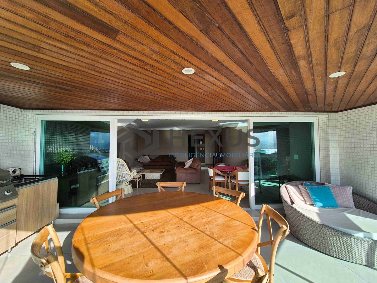 Foto 13 de Apartamento frente mar com lazer de clube varanda gourmet e vaga náutica na Praia da Enseada, Guaruja